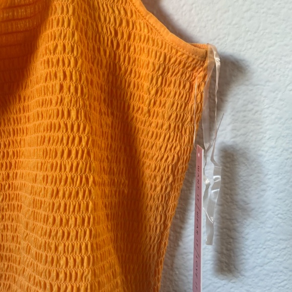 NWT Tangerine Crave Fame Juniors Smocked Halter Top Size XS - Picture 9 of 9
